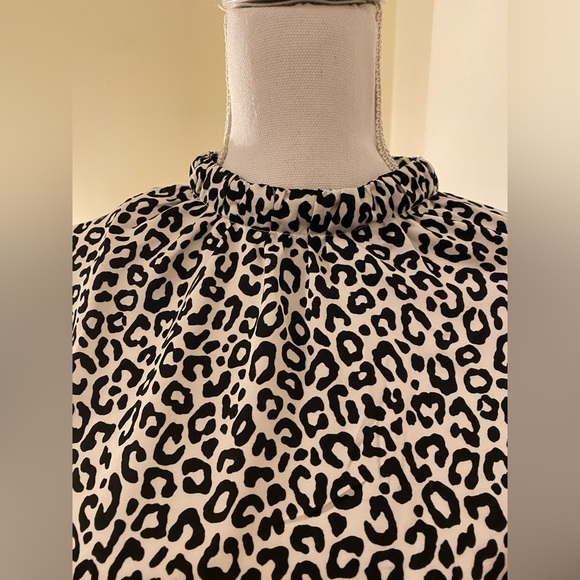 🔆4/$25 Ann Taylor Animal Print Tie-Back Top NWT! - Picture 11 of 12